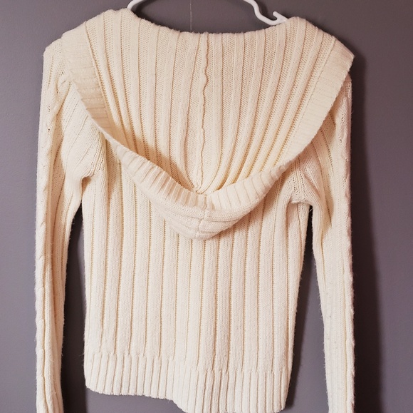 Cozy Hooded Sweater. - Picture 2 of 2